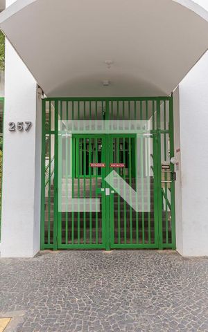 Studio à venda com 45m², 1 quarto e sem vaga Studio à venda com 45m², 1 quarto e sem vagaFachada