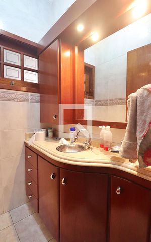 Casa à venda com 520m², 4 quartos e sem vagaLavabo