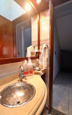 Casa à venda com 520m², 4 quartos e sem vagaLavabo