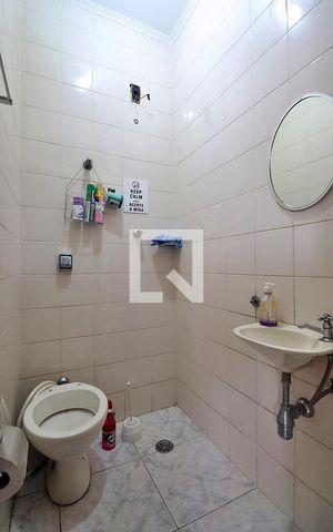 Casa à venda com 520m², 4 quartos e sem vagaBanheiro de serviço