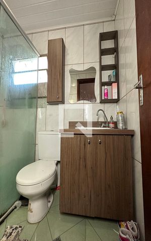 Casa à venda com 90m², 2 quartos e 2 vagasBanheiro