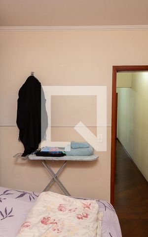 Casa à venda com 199m², 3 quartos e 2 vagas Casa à venda com 199m², 3 quartos e 2 vagasQuarto 2