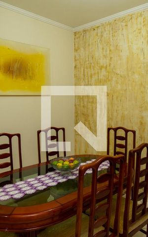 Casa à venda com 199m², 3 quartos e 2 vagas Casa à venda com 199m², 3 quartos e 2 vagasSala de Jantar