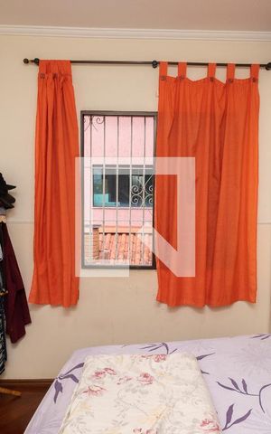 Casa à venda com 199m², 3 quartos e 2 vagas Casa à venda com 199m², 3 quartos e 2 vagasQuarto 2