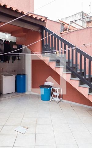 Casa à venda com 199m², 3 quartos e 2 vagas Casa à venda com 199m², 3 quartos e 2 vagasÁrea de Serviço e Churrasqueira