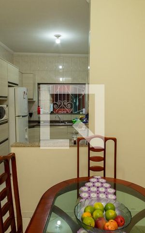 Casa à venda com 199m², 3 quartos e 2 vagas Casa à venda com 199m², 3 quartos e 2 vagasSala de Jantar