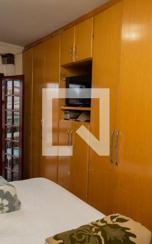 Casa à venda com 199m², 3 quartos e 2 vagas Casa à venda com 199m², 3 quartos e 2 vagasSuíte