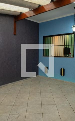 Casa à venda com 199m², 3 quartos e 2 vagas Casa à venda com 199m², 3 quartos e 2 vagasGaragem