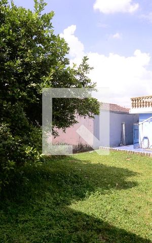 Casa à venda com 85m², 2 quartos e 6 vagas Casa à venda com 85m², 2 quartos e 6 vagasQuintal