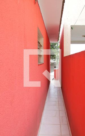 Casa à venda com 250m², 2 quartos e 4 vagasCorredor