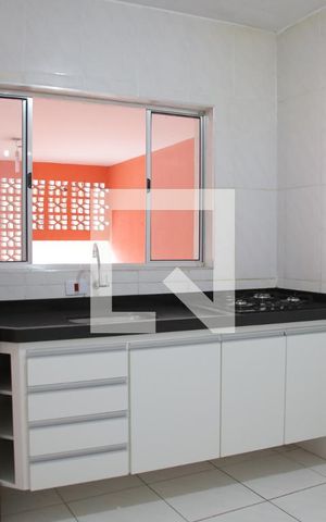 Casa à venda com 250m², 2 quartos e 4 vagasCasa 2