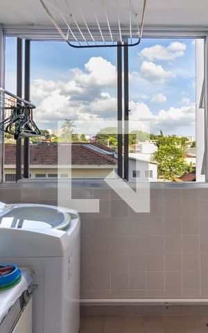 Apartamento à venda com 112m², 3 quartos e 1 vaga Apartamento à venda com 112m², 3 quartos e 1 vagaÁrea de serviço