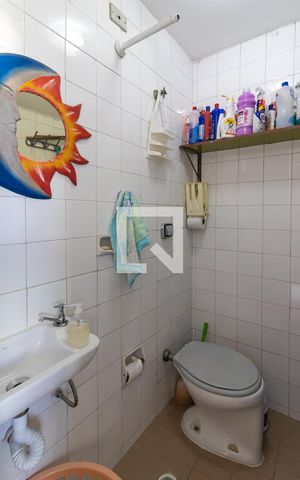 Apartamento à venda com 112m², 3 quartos e 1 vaga Apartamento à venda com 112m², 3 quartos e 1 vagaBanheiro