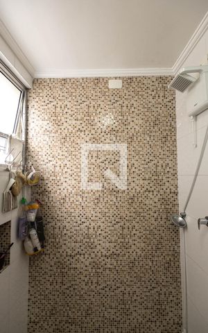 Apartamento à venda com 58m², 2 quartos e 1 vaga Apartamento à venda com 58m², 2 quartos e 1 vagaBanheiro Social