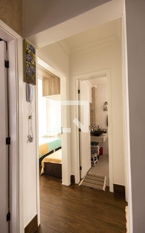 Apartamento à venda com 58m², 2 quartos e 1 vaga Apartamento à venda com 58m², 2 quartos e 1 vagaCorredor