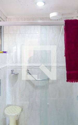 Apartamento à venda com 70m², 2 quartos e sem vaga Apartamento à venda com 70m², 2 quartos e sem vagaBanheiro Social