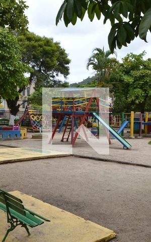 Apartamento para alugar com 80m², 2 quartos e 2 vagasÁrea comum - Playground