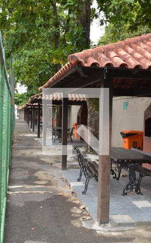 Apartamento para alugar com 80m², 2 quartos e 2 vagasÁrea comum - Churrasqueira