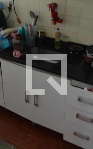 Apartamento para alugar com 80m², 2 quartos e 2 vagasCozinha