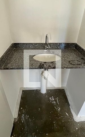 Apartamento à venda com 32m², 1 quarto e sem vagaBanheiro