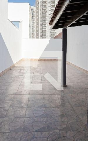 Casa à venda com 252m², 3 quartos e 3 vagas Casa à venda com 252m², 3 quartos e 3 vagasQuintal