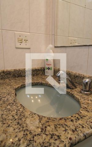 Apartamento à venda com 52m², 2 quartos e 1 vagaPia do banheiro