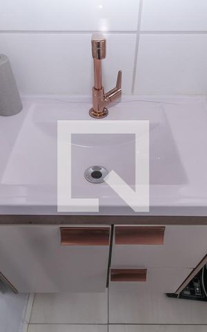 Apartamento à venda com 40m², 2 quartos e sem vagaBanheiro