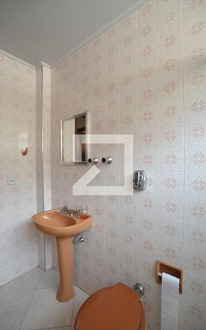 Casa à venda com 358m², 4 quartos e 4 vagasBanheiro da Suíte 1