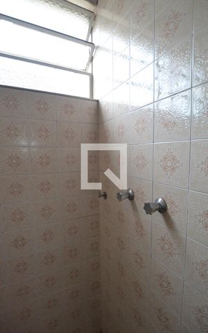 Casa à venda com 358m², 4 quartos e 4 vagasBanheiro da Suíte 1