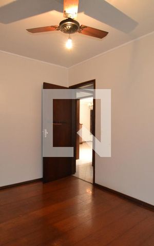 Casa à venda com 358m², 4 quartos e 4 vagasSuite 1