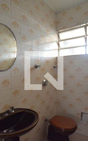 Casa à venda com 358m², 4 quartos e 4 vagasLavabo