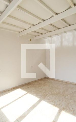 Casa à venda com 358m², 4 quartos e 4 vagasQuarto Reversível 2