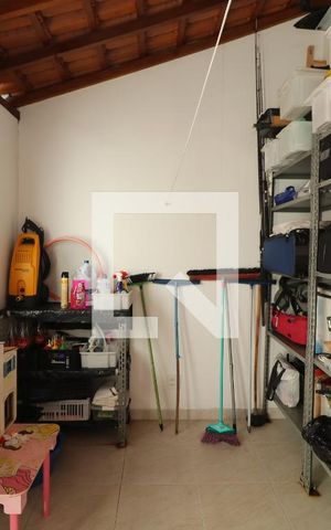 Casa à venda com 165m², 3 quartos e 3 vagasQuarto de Serviço