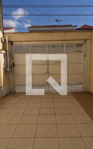 Casa à venda com 165m², 3 quartos e 3 vagasGaragem