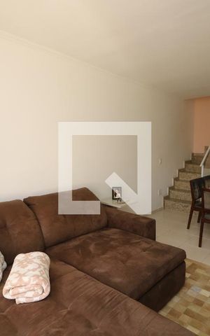 Casa à venda com 165m², 3 quartos e 3 vagasSala