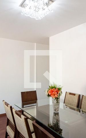 Apartamento para alugar com 96m², 3 quartos e 2 vagasSala