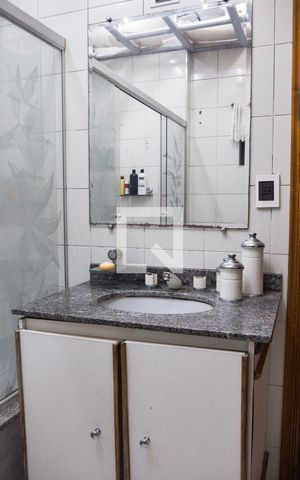 Apartamento à venda com 130m², 3 quartos e 2 vagasBanheiro da Suíte