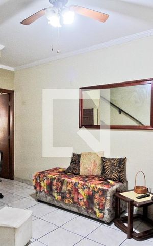 Casa à venda com 153m², 3 quartos e 2 vagas Casa à venda com 153m², 3 quartos e 2 vagasSala