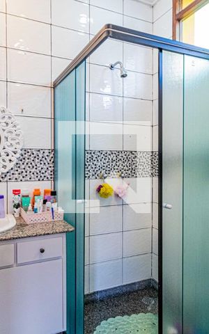 Casa à venda com 350m², 4 quartos e 3 vagas Casa à venda com 350m², 4 quartos e 3 vagasSuite 3 - Banheiro