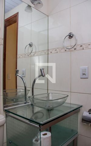 Apartamento para alugar com 52m², 2 quartos e 1 vagaBanheiro Social