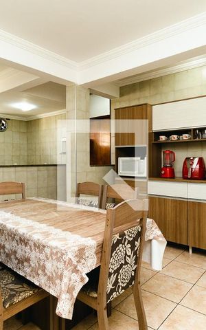 Casa à venda com 280m², 5 quartos e 6 vagasCopa