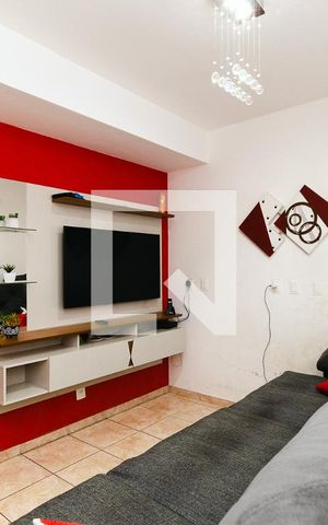 Casa à venda com 280m², 5 quartos e 6 vagasSala