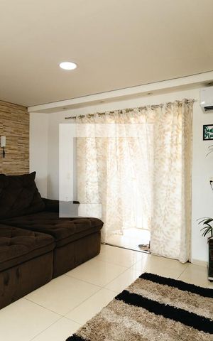 Casa à venda com 280m², 5 quartos e 6 vagasSala