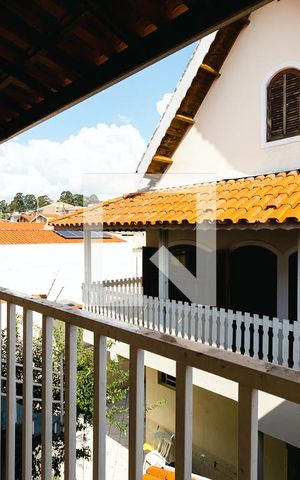 Casa à venda com 280m², 5 quartos e 6 vagasSacada