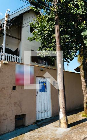 Casa à venda com 280m², 5 quartos e 6 vagasFachada