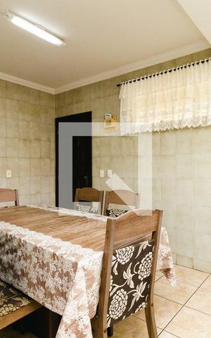 Casa à venda com 280m², 5 quartos e 6 vagasCopa