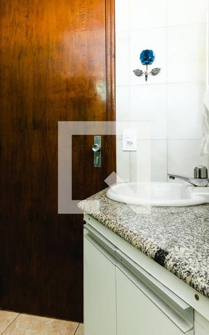 Casa à venda com 280m², 5 quartos e 6 vagasBanheiro Social