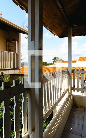 Casa à venda com 280m², 5 quartos e 6 vagasSacada