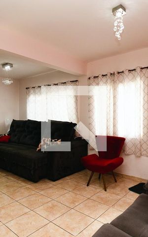 Casa à venda com 280m², 5 quartos e 6 vagasSala