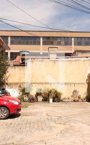Casa à venda com 152m², 3 quartos e 2 vagas Casa à venda com 152m², 3 quartos e 2 vagasVista